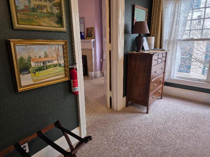The Kings Throne Inn And Guest House Toledo Exteriör bild